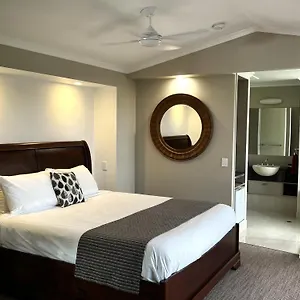 Of The Hill Bed & Breakfast